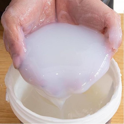 Transparent waterproof glue